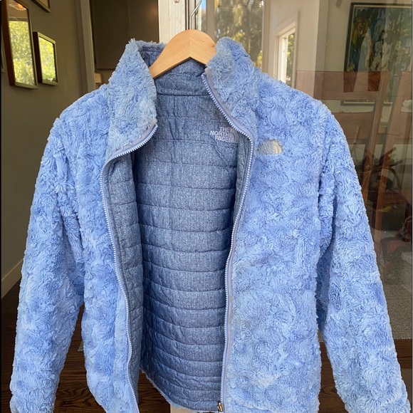 The North Face Girls Reversible Mossbud Jacket - Picture 5 of 10